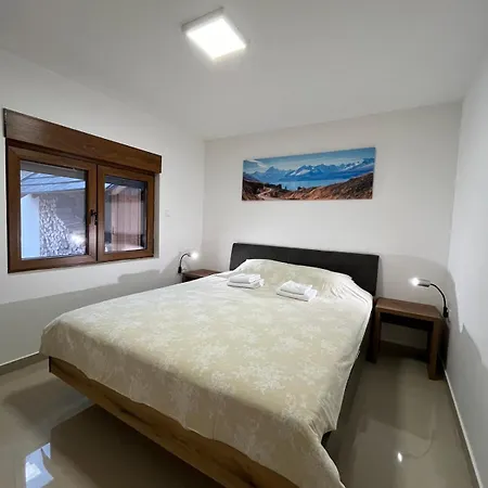 Vikendica Krlic Case de vacanță *