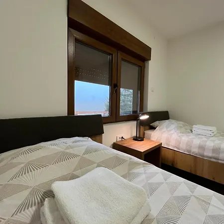 Vikendica Krlic Case de vacanță Mitrovac